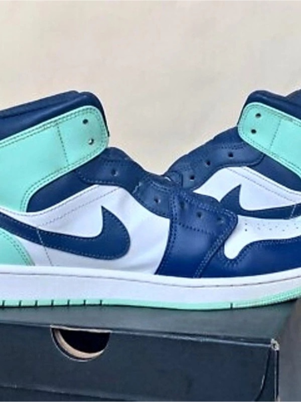 Jordan Air Jordan 1 Mid High-Top Sneakers in Green & Blue US 7Y Like New